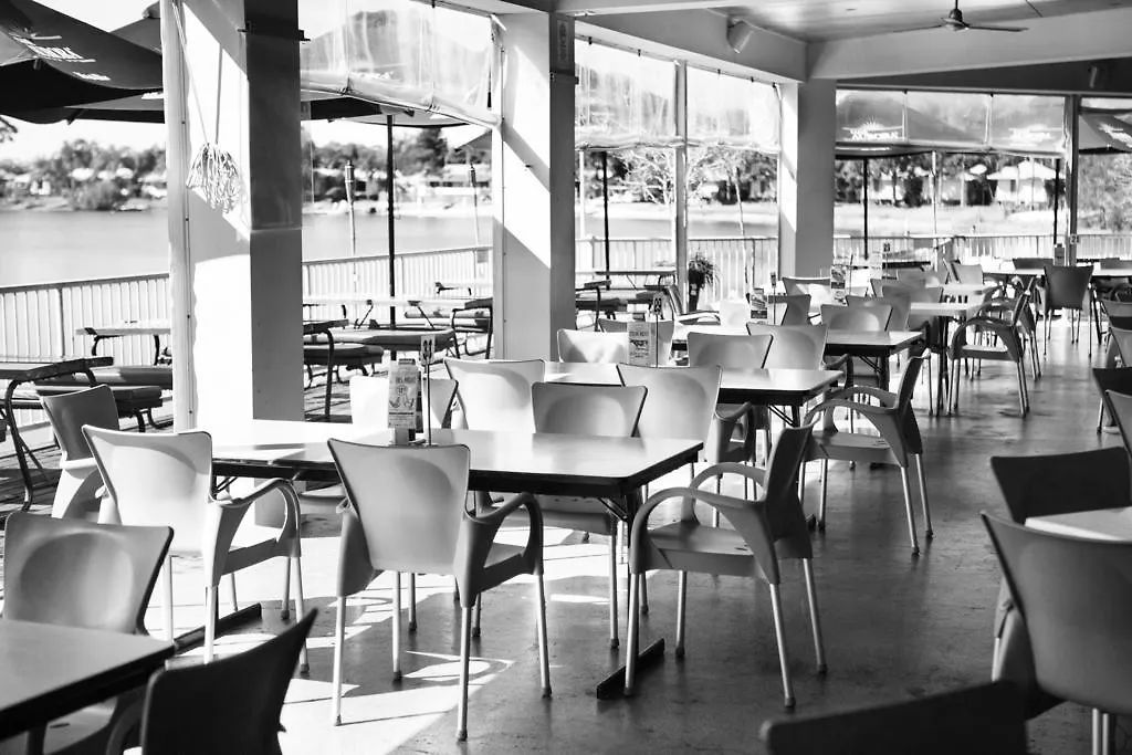 Nightcap At Waterfront Hotel Maroochydore